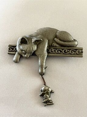 Vintage Jonette Cat And Mouse Pewter Brooch